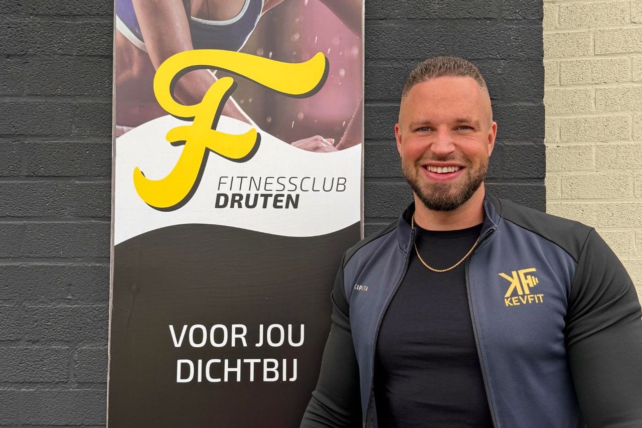 Kevin Aalbers bij Fitnessclub Druten, de sportschool waar hij zijn klanten traint